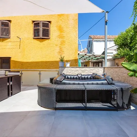Bella Holiday home Mali Losinj