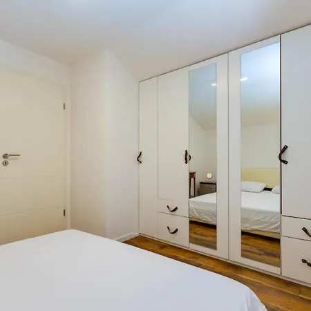Bella Holiday home Mali Losinj